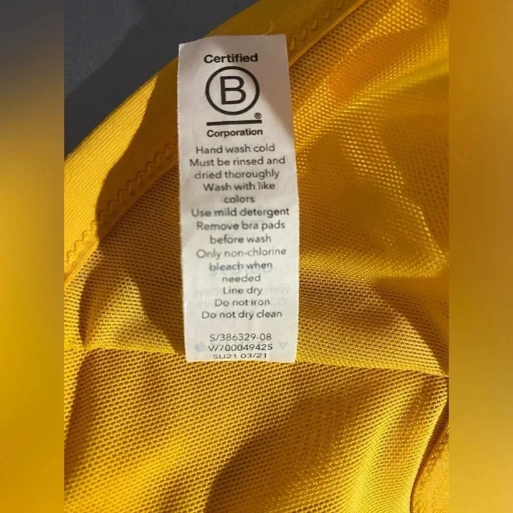 Athleta Twist Up Tankini Top Swim Strappy Size 36 D/DD Underwire Mustard yellow